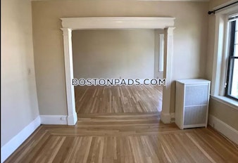 Saint Paul St. Brookline