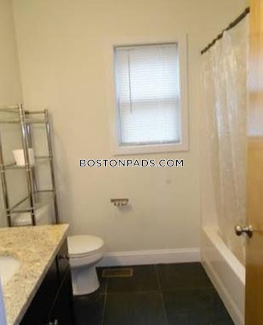 Boston - 4 Beds, 2 Baths