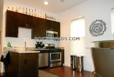 Boston - 4 Beds, 2 Baths