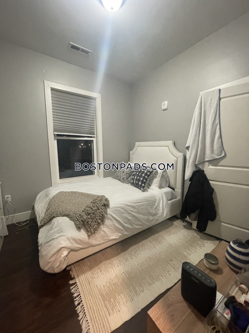 BOSTON - SOUTH BOSTON - EAST SIDE - 5 Beds, 2 Baths - Image 2