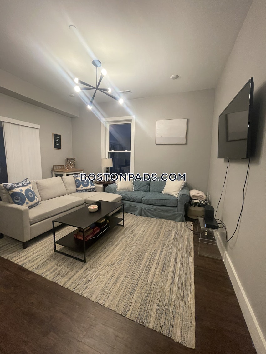 BOSTON - SOUTH BOSTON - EAST SIDE - 5 Beds, 2 Baths - Image 1