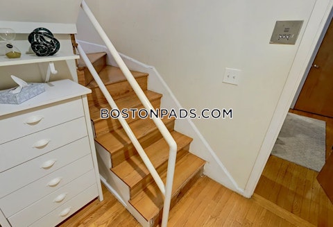 Shawmut Ave. Boston photo 22