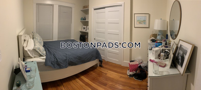 SOMERVILLE - DAVIS SQUARE - 4 Beds, 2 Baths - Image 1