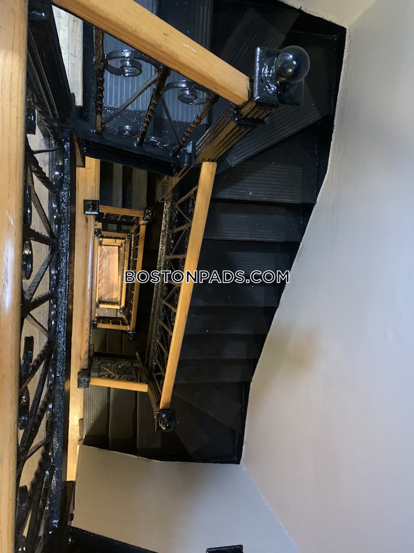 BOSTON - NORTH END - 4 Beds, 2 Baths - Image 40