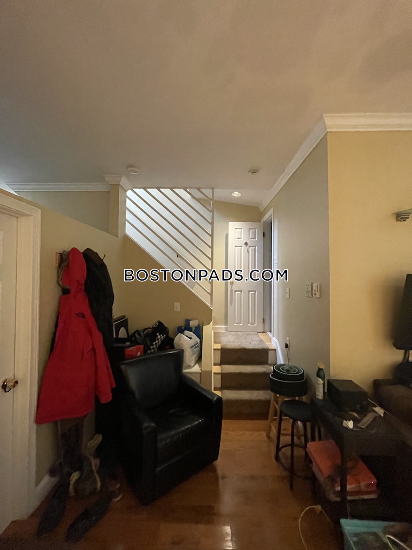 BOSTON - BACK BAY - 2 Beds, 1 Bath - Image 10