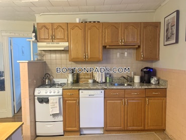 Boston - 2 Beds, 1 Baths