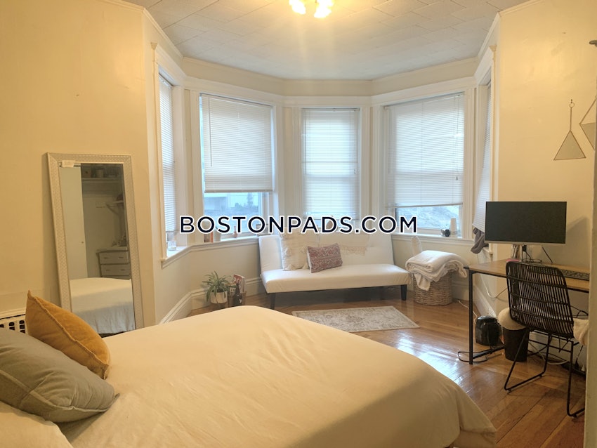 BOSTON - ALLSTON/BRIGHTON BORDER - 2 Beds, 1 Bath - Image 20