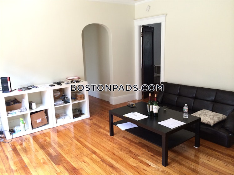 Pleasant St., Malden