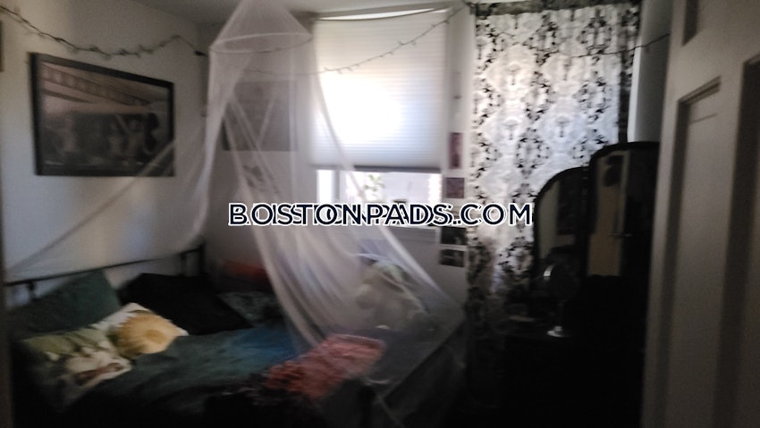 BOSTON - ALLSTON - 3 Beds, 1 Bath - Image 31