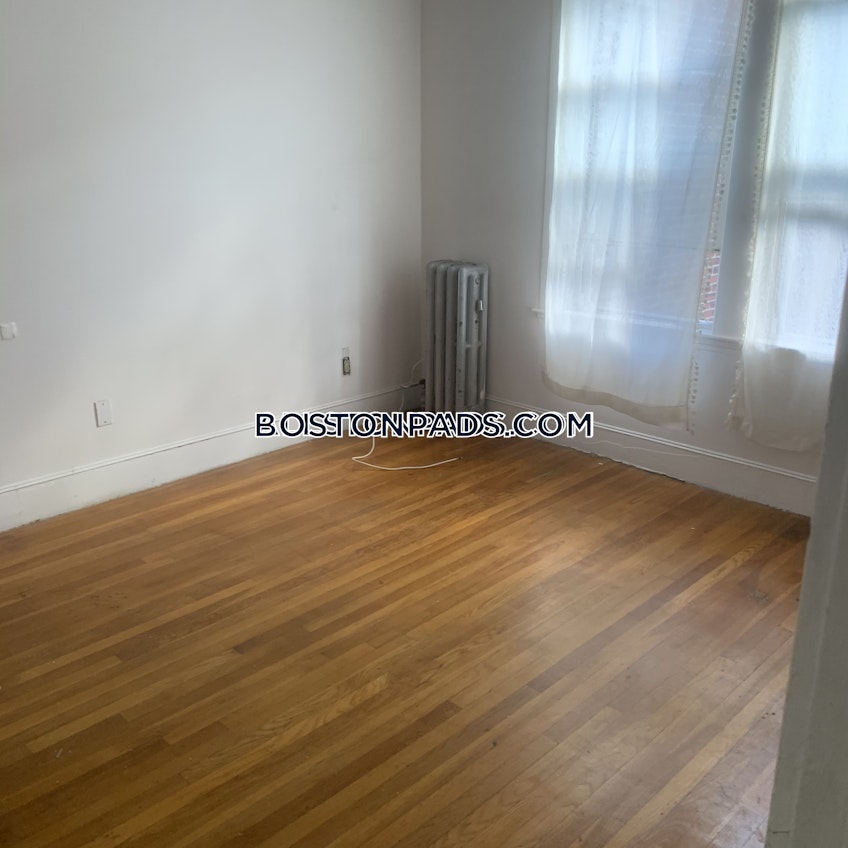 Boston - $2,200+ /month