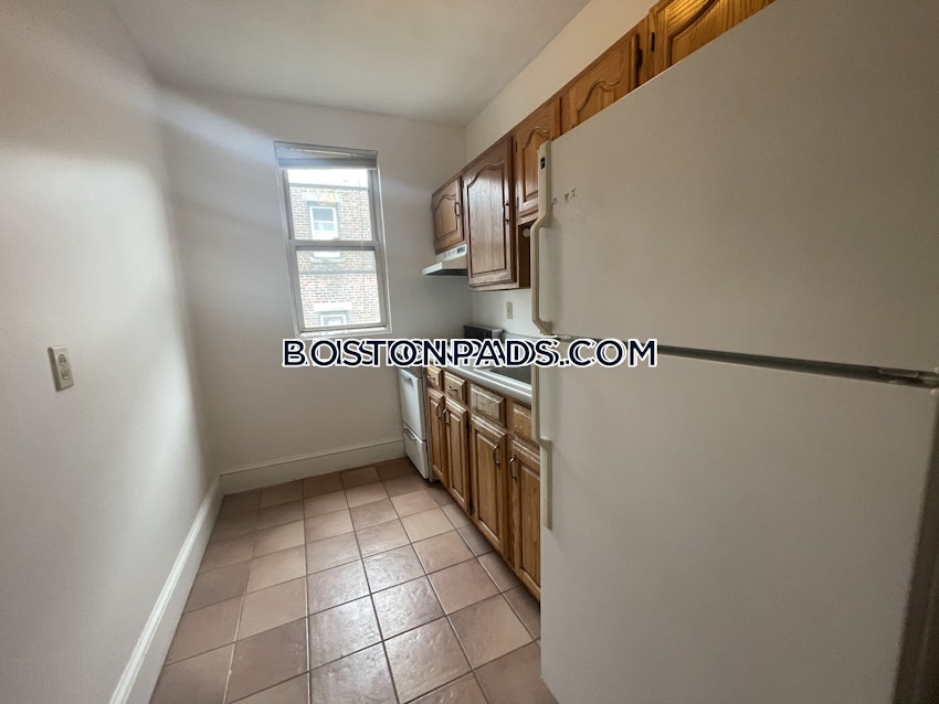 BOSTON - ALLSTON - 1 Bed, 1 Bath - Image 5