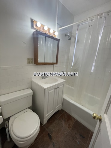 Boston - 1 Beds, 1 Baths