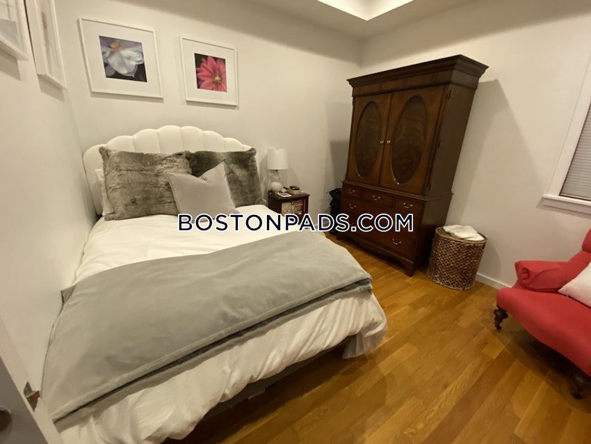 CAMBRIDGE - PORTER SQUARE - 1 Bed, 1 Bath - Image 4