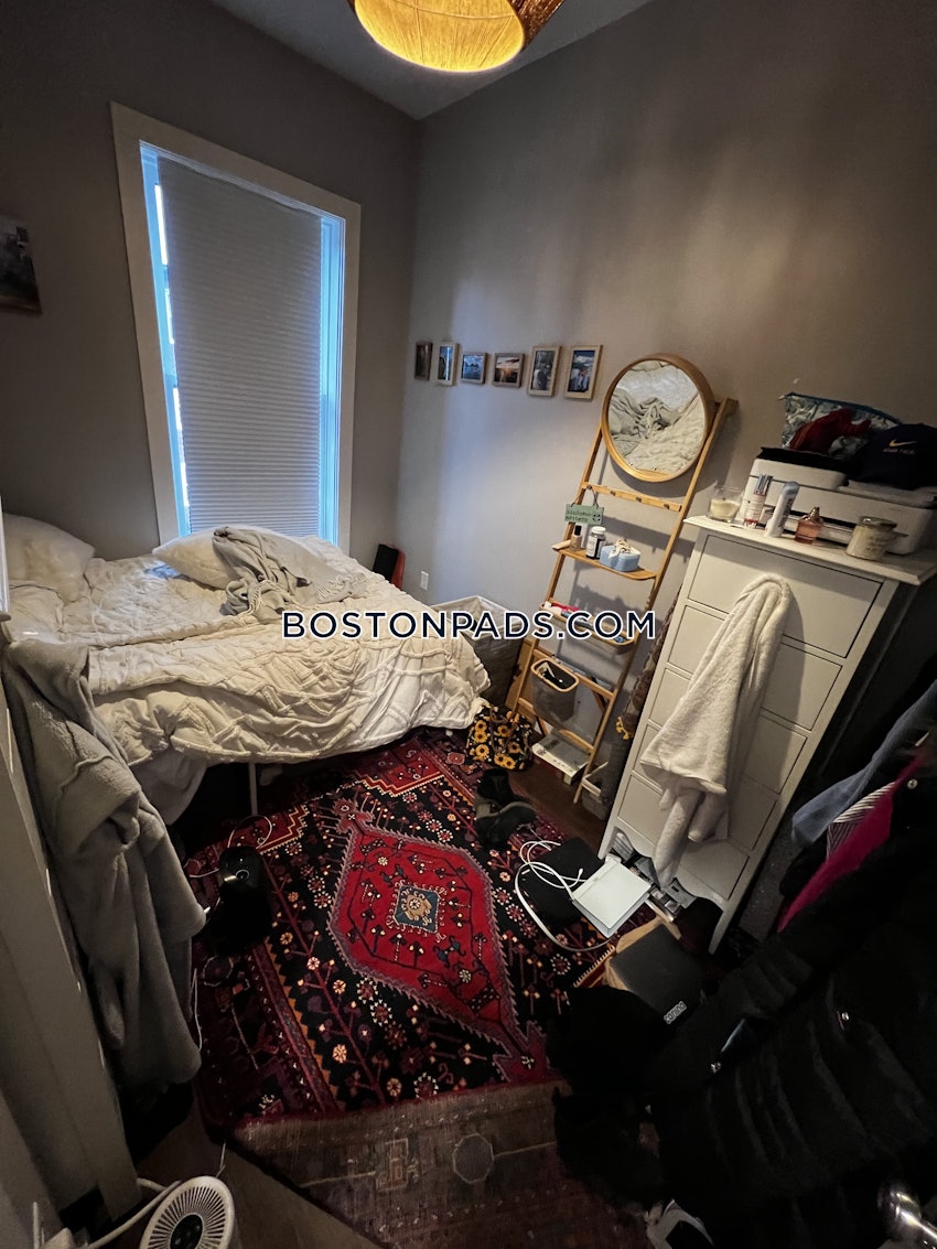 BOSTON - SOUTH BOSTON - EAST SIDE - 5 Beds, 2 Baths - Image 11