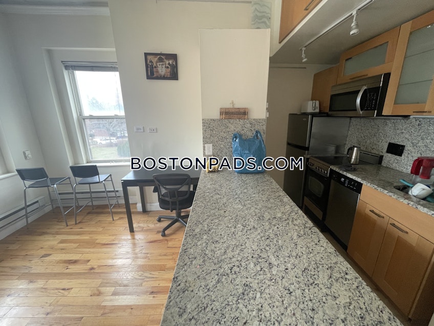 Boston - $2,770+ /month