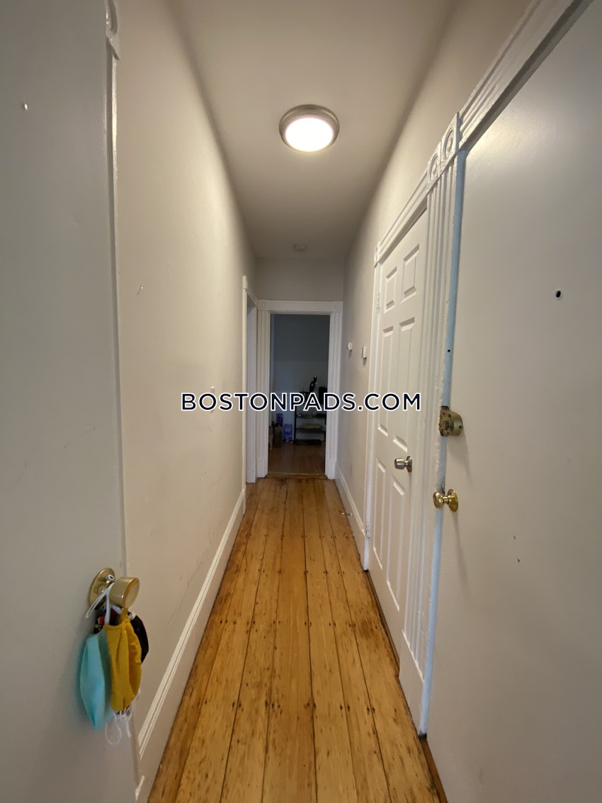 BOSTON - MISSION HILL - 3 Beds, 1 Bath - Image 34