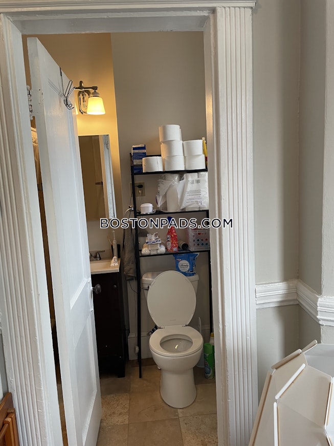 Boston - $2,600+ /mo