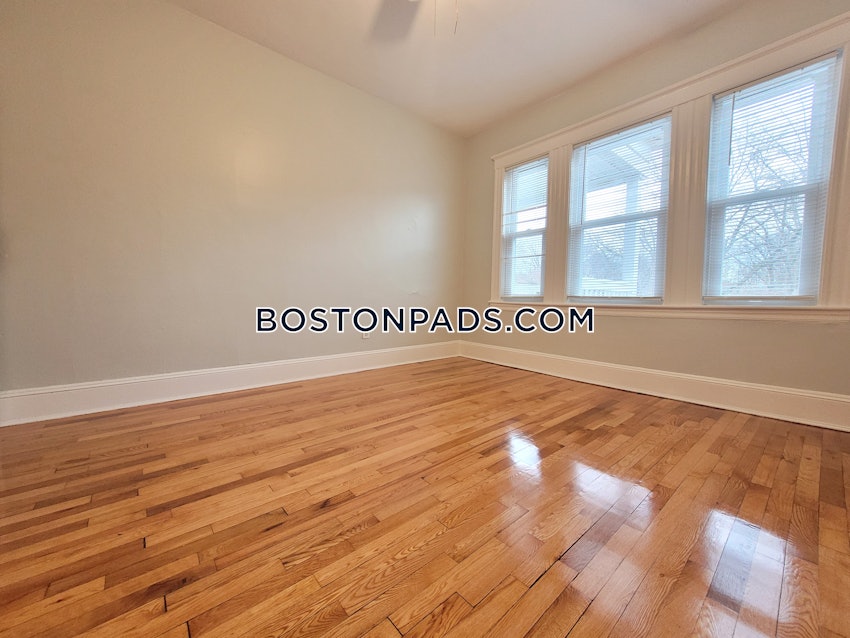 BOSTON - JAMAICA PLAIN - CENTER - 4 Beds, 1 Bath - Image 14