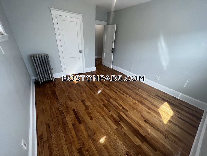 BOSTON - JAMAICA PLAIN - CENTER - 4 Beds, 1 Bath - Image 10