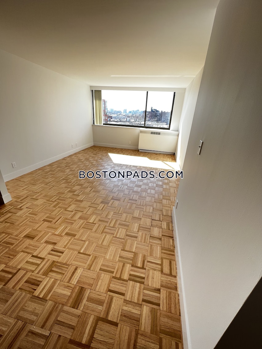 BOSTON - BACK BAY - 1 Bed, 1 Bath - Image 17