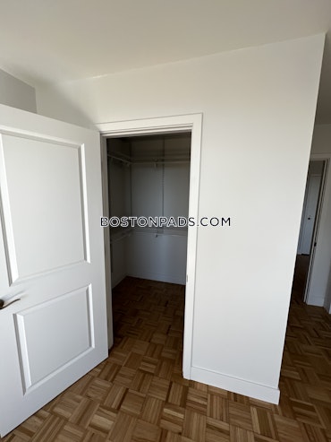 Boston - 1 Beds, 1 Baths