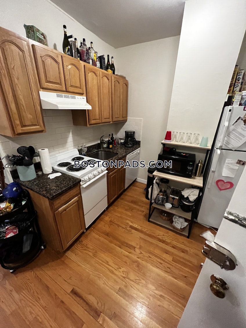 Boston - $3,400+ /month