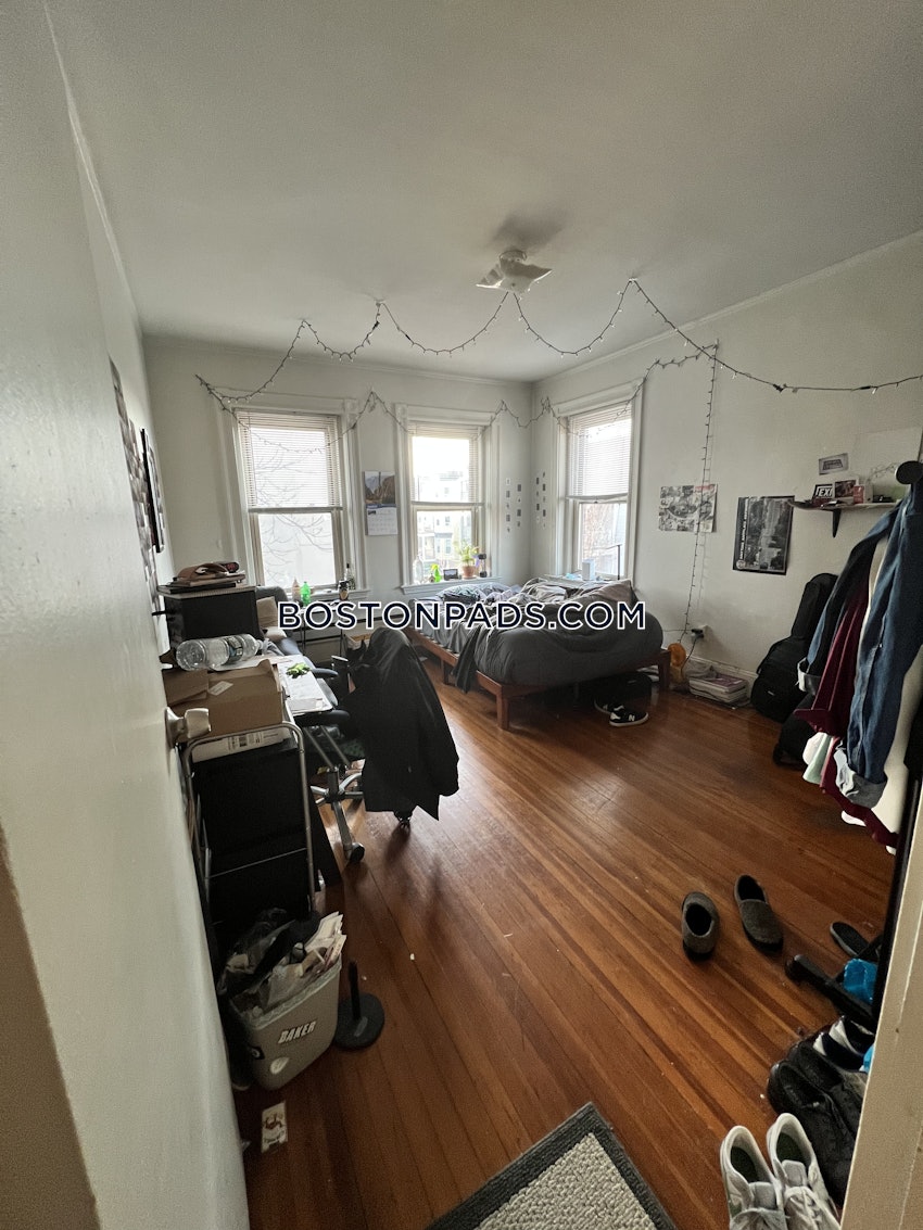 BOSTON - ALLSTON - 2 Beds, 1 Bath - Image 25