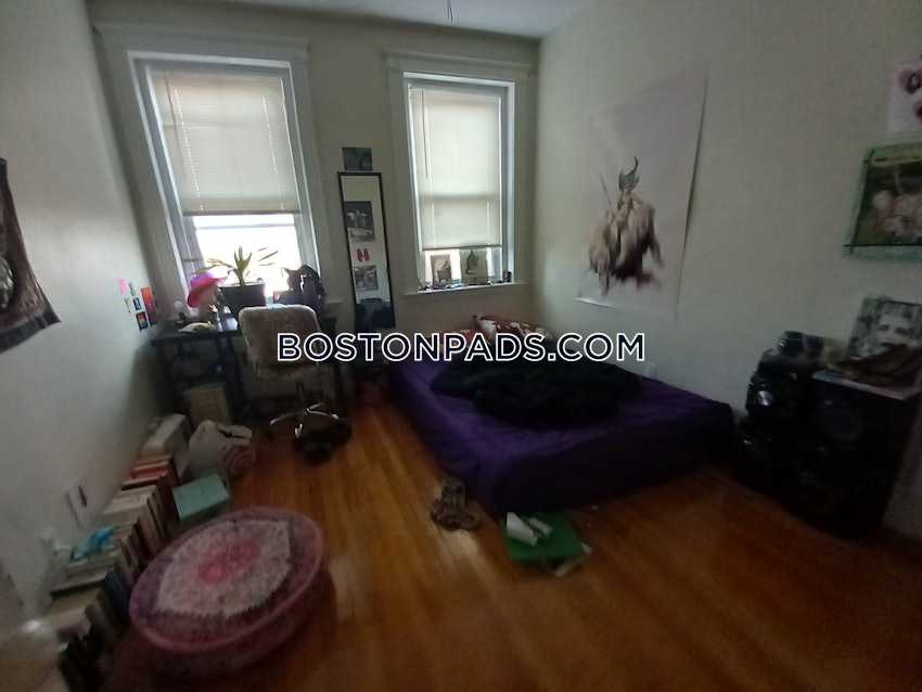 BOSTON - ALLSTON/BRIGHTON BORDER - 2 Beds, 1 Bath - Image 1