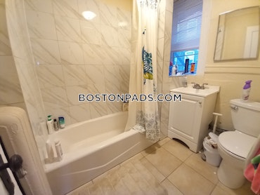 Boston - 2 Beds, 1 Baths