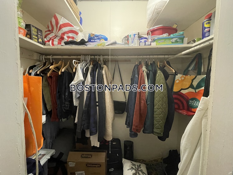 Boylston St., Boston