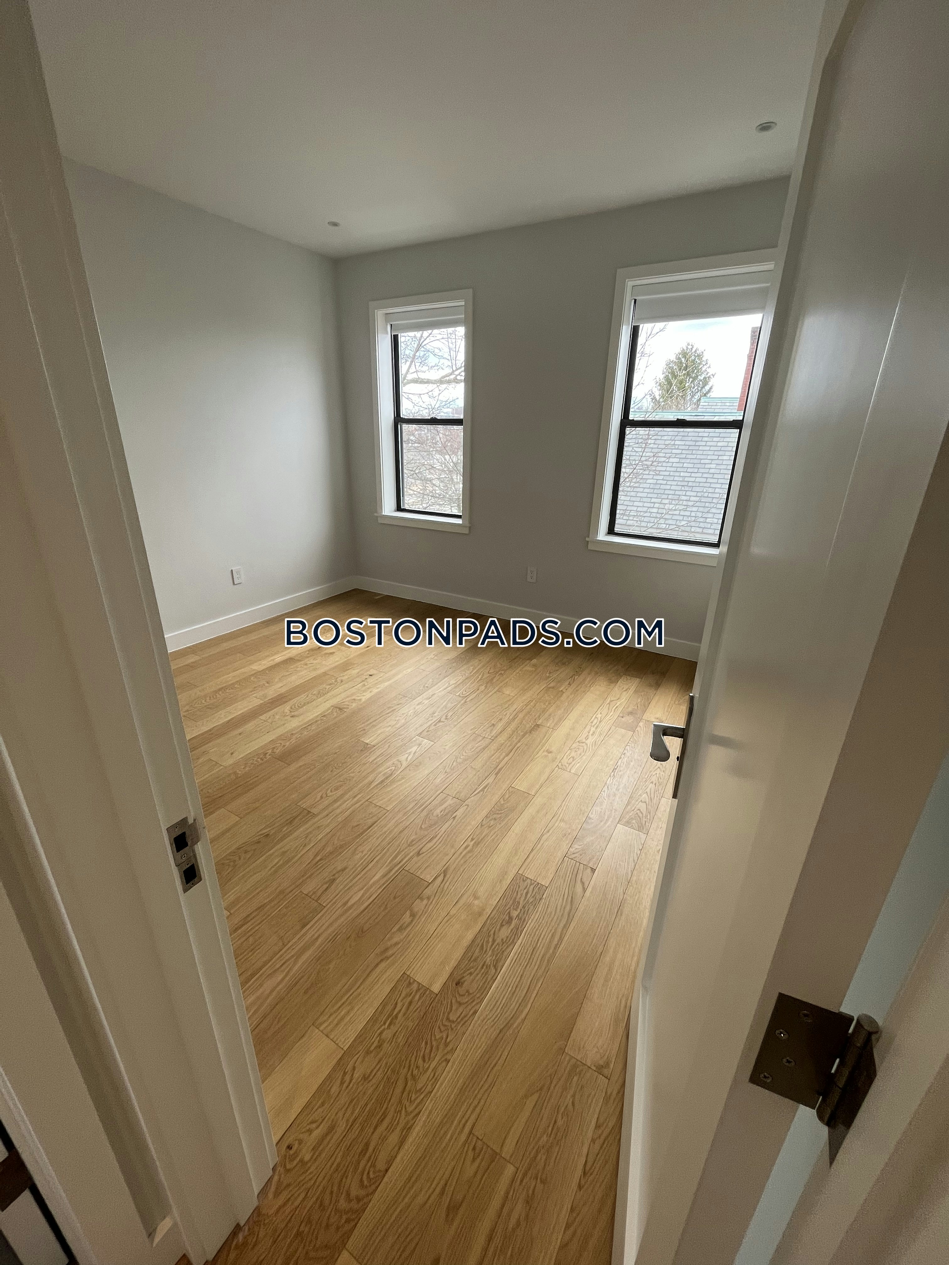 Boston - 1 Beds, 1 Baths