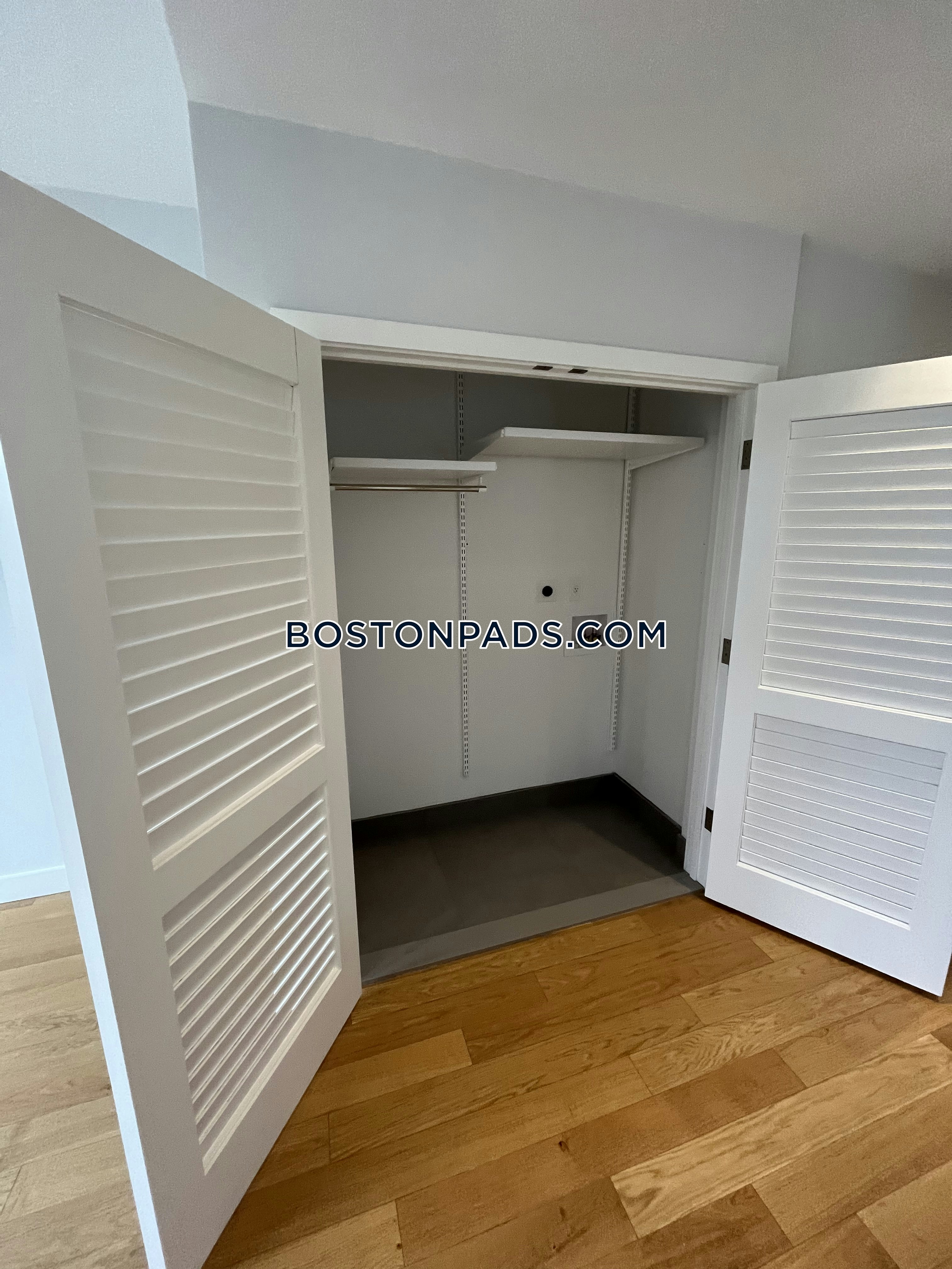 Boston - 1 Beds, 1 Baths