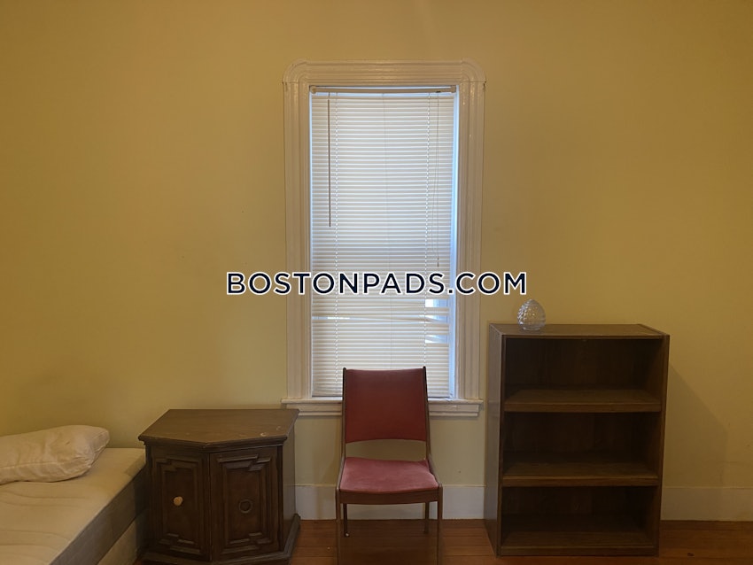 BOSTON - DORCHESTER - SAVIN HILL - 4 Beds, 1 Bath - Image 6