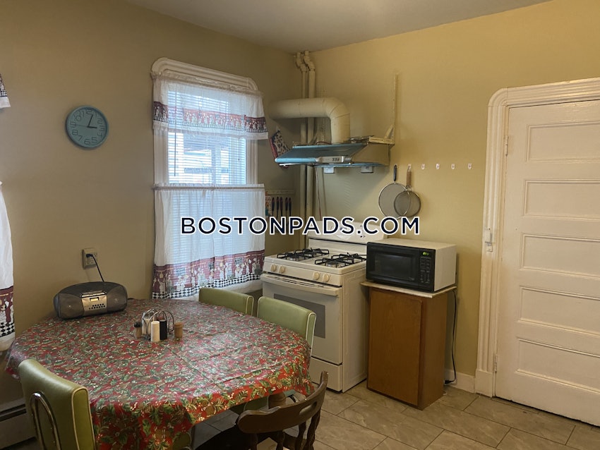 BOSTON - DORCHESTER - SAVIN HILL - 4 Beds, 1 Bath - Image 2