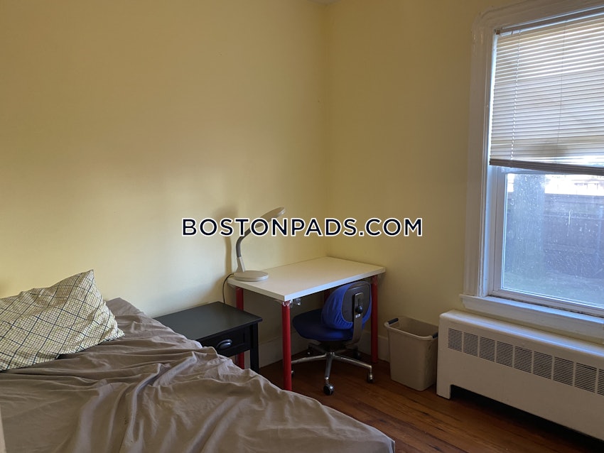 BOSTON - DORCHESTER - SAVIN HILL - 4 Beds, 1 Bath - Image 7