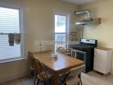 Boston - 4 Beds, 1 Baths