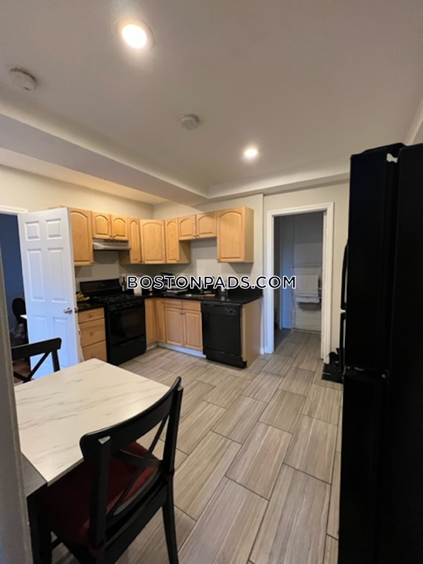 BOSTON - NORTH END - 3 Beds, 1 Bath - Image 14