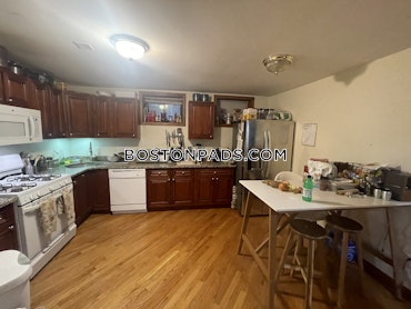 Boston - 5 Beds, 1 Baths