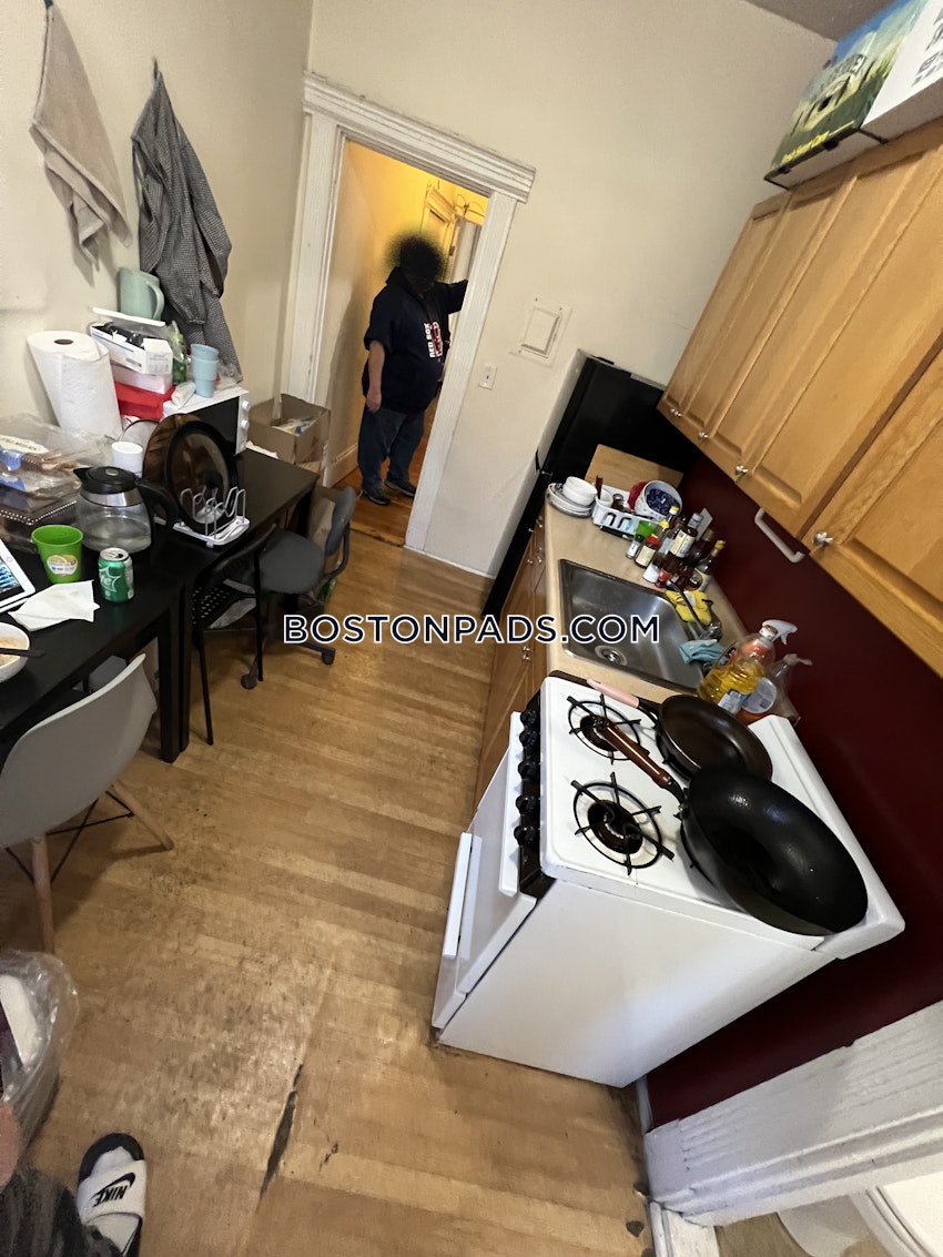 BOSTON - FENWAY/KENMORE - 2 Beds, 1 Bath - Image 2