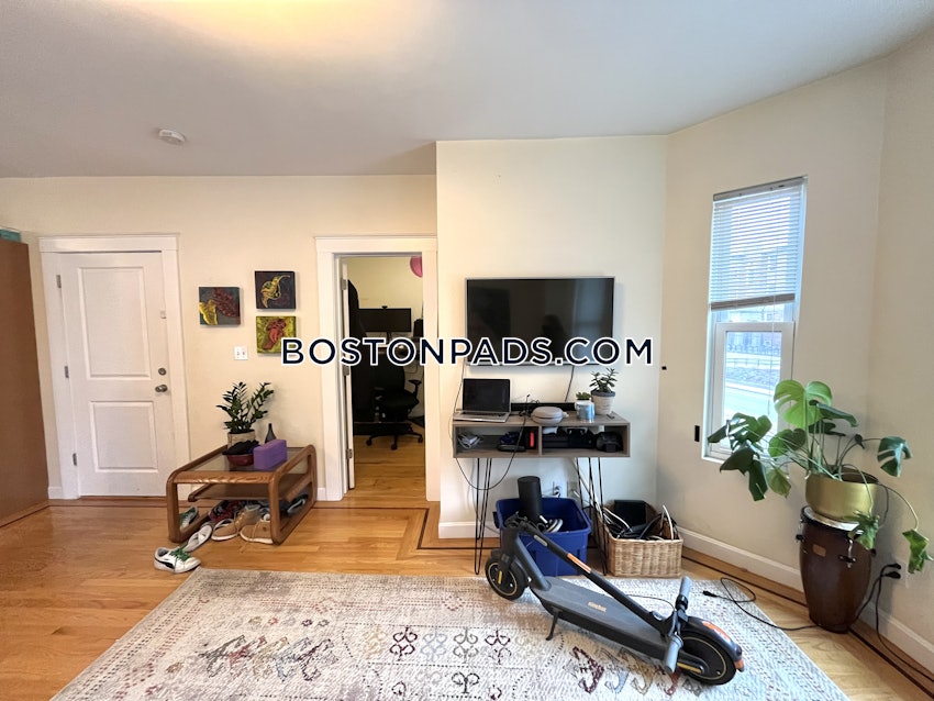 BROOKLINE- BROOKLINE VILLAGE - 3 Beds, 2 Baths - Image 1