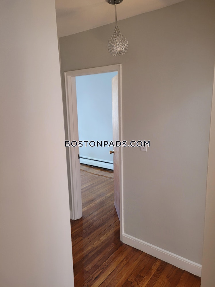 Chiswick Rd., Boston