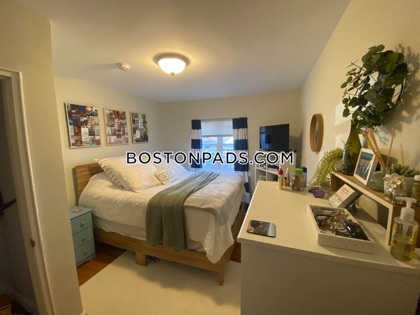 Boston - $3,250+ /month
