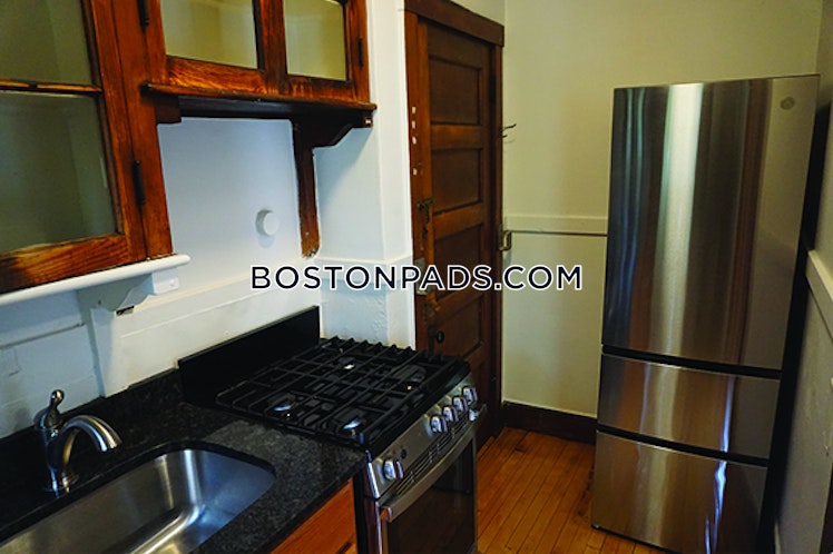 Boylston St., Boston