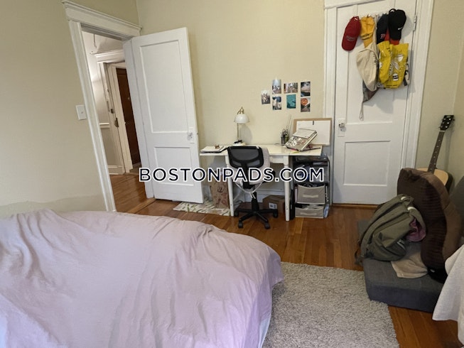 Boston - $3,120+ /mo