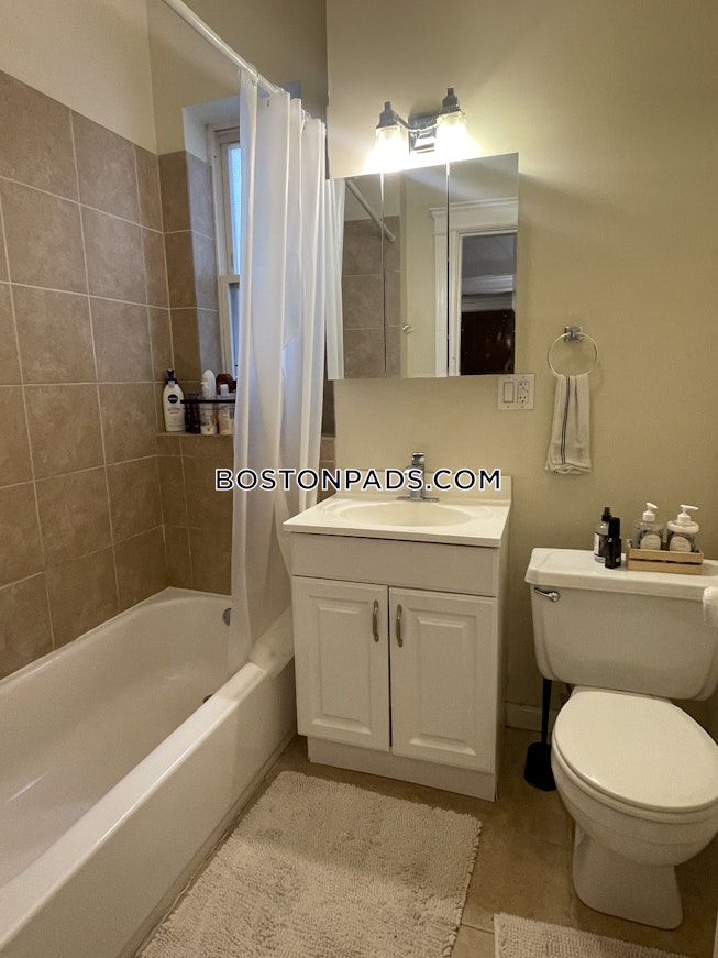 Boston - $3,120+ /mo