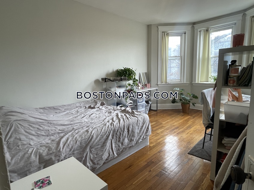 Boston - $3,120+ /month