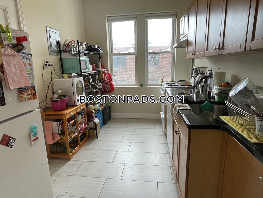 BOSTON - ALLSTON/BRIGHTON BORDER - 2 Beds, 1 Bath - Image 11