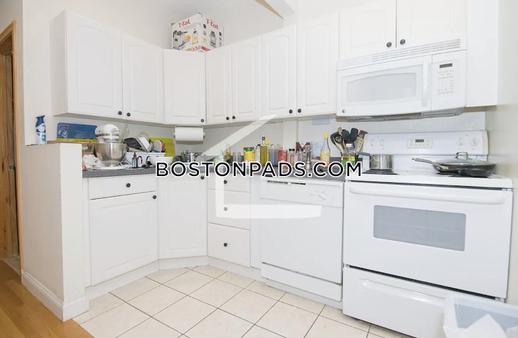 Beacon St., Brookline