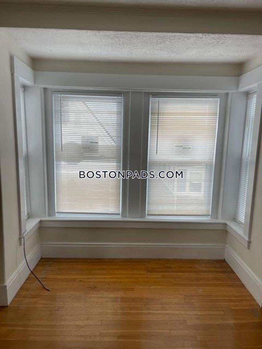 BOSTON - SOUTH BOSTON - ANDREW SQUARE - 1 Bed, 1 Bath - Image 6