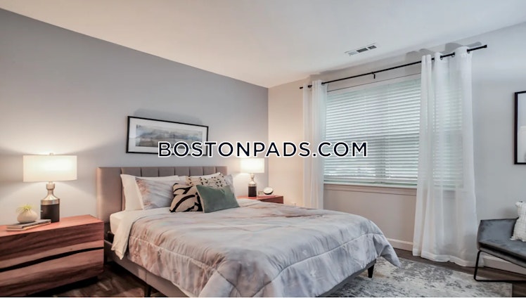 Island Hill Ave., Melrose